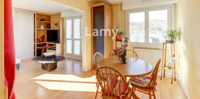 Image 5 sur 9 - Appartement  ·  Vente · Clermont Ferrand (63000) · 3 pièces · 80m²