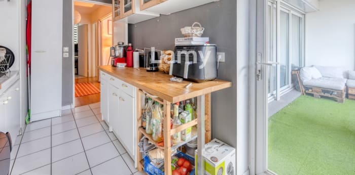 Image 7 sur 13 - Appartement  ·  Vente · Bordeaux (33300) · 3 pièces · 68m²