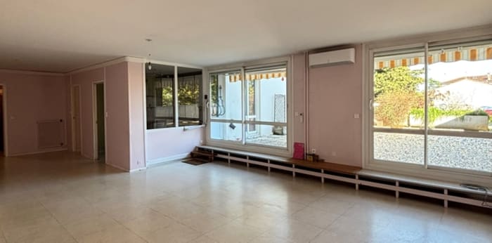 Image 2 sur 14 - Appartement  ·  Vente · Angouleme (16000) · 5 pièces · 115m²