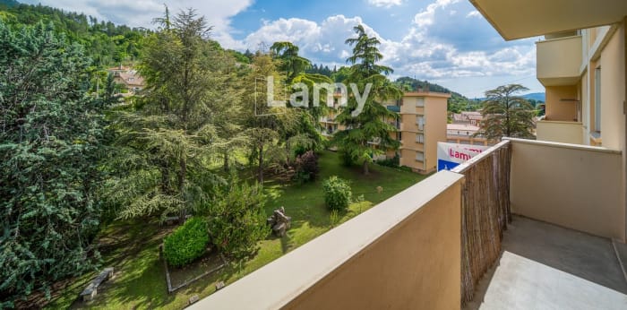 Image 1 sur 7 - Appartement  ·  Vente · Digne Les Bains (04000) · 4 pièces · 61m²