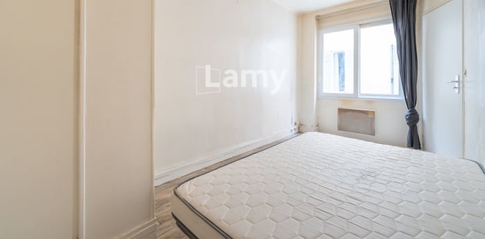 Image 8 sur 10 - Appartement  ·  Vente · Paris (75018) · 2 pièces · 40m²