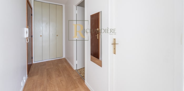 Image 6 sur 7 - Appartement  ·  Vente · Paris (75015) · 1 pièce · 34m²