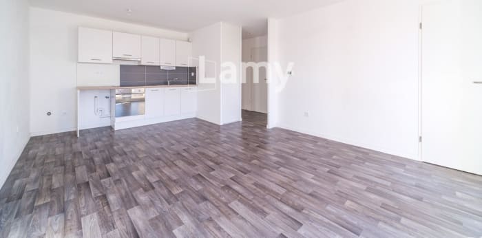 Image 2 sur 6 - Appartement  ·  Vente · St Louis (68300) · 2 pièces · 45m²