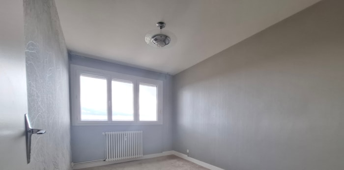 Image 5 sur 10 - Appartement  ·  Vente · Limoges (87100) · 4 pièces · 74m²