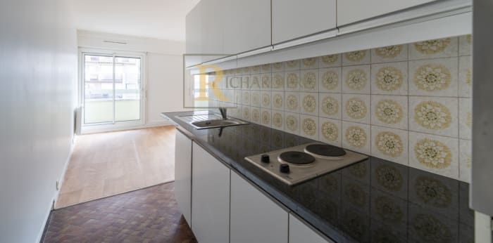 Image 4 sur 7 - Appartement  ·  Vente · Paris (75015) · 1 pièce · 34m²