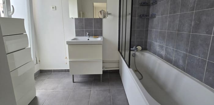 Image 7 sur 8 - Appartement  ·  Vente · Levallois Perret (92300) · 2 pièces · 39m²