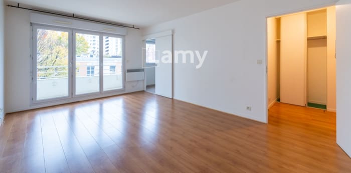 Image 3 sur 10 - Appartement  ·  Vente · Le Kremlin Bicetre (94270) · 1 pièce · 33m²