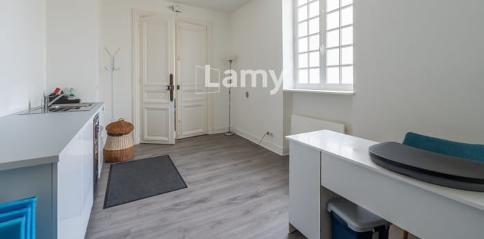 Image 7 sur 10 - Local  ·  Vente · St Cloud (92210) · 2 pièces · 51m²