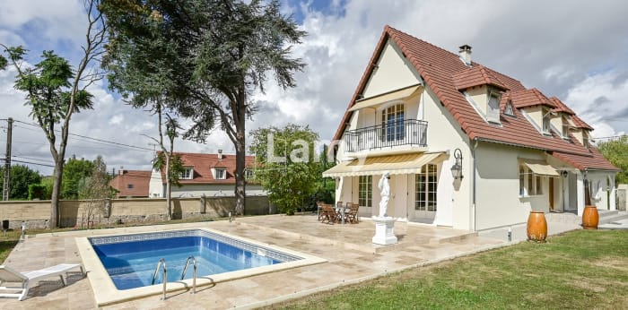 Image 2 sur 26 - Maison/villa  ·  Vente · Saintry Sur Seine (91250) · 7 pièces · 199m²