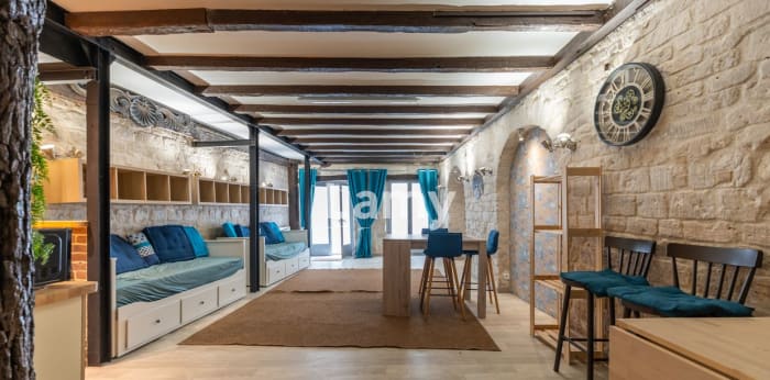 Image 1 sur 10 - Appartement  ·  Vente · Paris 18 (75018) · 1 pièce · 52m²
