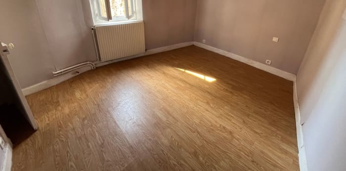 Image 4 sur 12 - Maison/villa  ·  Vente · Perrier (63500) · 4 pièces · 87m²