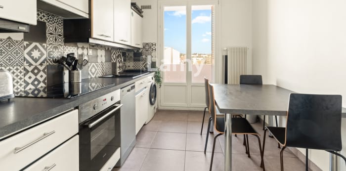 Image 1 sur 9 - Appartement  ·  Vente · Villeurbanne (69100) · 4 pièces · 84m²