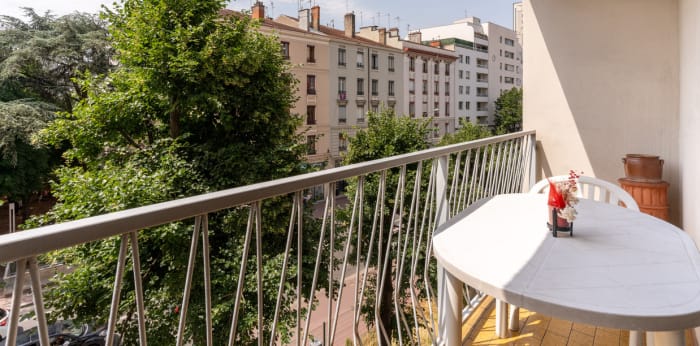 Image 1 sur 9 - Appartement  ·  Vente · Villeurbanne (69100) · 3 pièces · 57m²