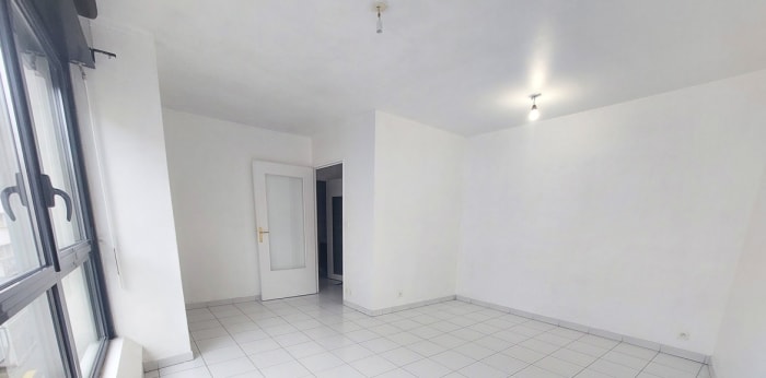 Image 2 sur 15 - Appartement  ·  Vente · Lyon (69007) · 1 pièce · 33m²