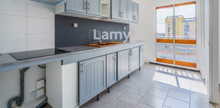 Image 1 sur 10 - Appartement  ·  Vente · Dijon (21000) · 4 pièces · 74m²