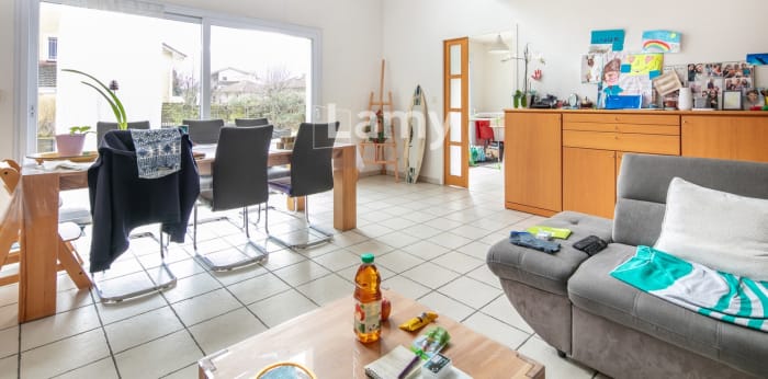 Image 9 sur 14 - Maison/villa  ·  Vente · St Egreve (38120) · 5 pièces · 156m²