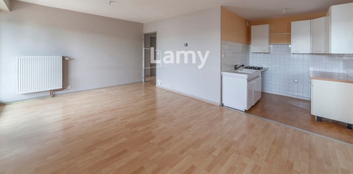 Image 9 sur 11 - Appartement  ·  Vente · Besancon (25000) · 2 pièces · 47m²