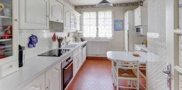 Image 7 sur 11 - Maison/villa  ·  Vente · Ceyrat (63122) · 5 pièces · 125m²
