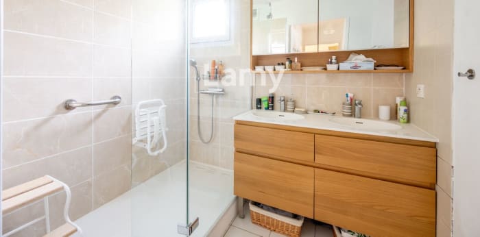 Image 8 sur 10 - Appartement  ·  Vente · Bordeaux (33000) · 3 pièces · 64m²