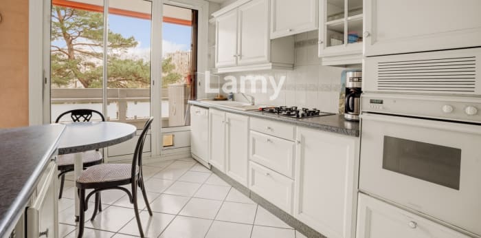 Image 5 sur 11 - Appartement  ·  Vente · Lyon (69005) · 5 pièces · 90m²