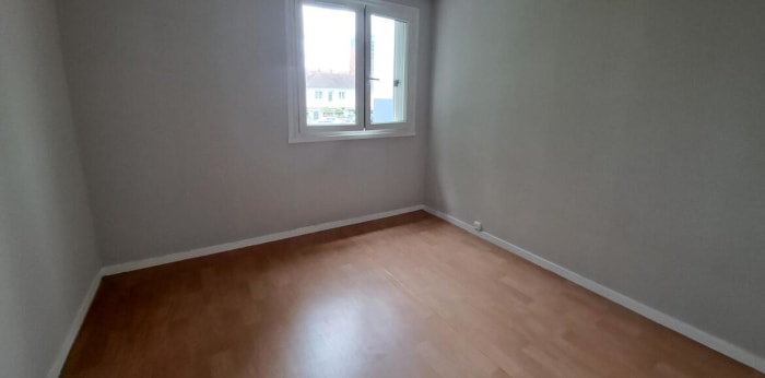 Image 9 sur 15 - Appartement  ·  Vente · Tinqueux (51430) · 6 pièces · 114m²