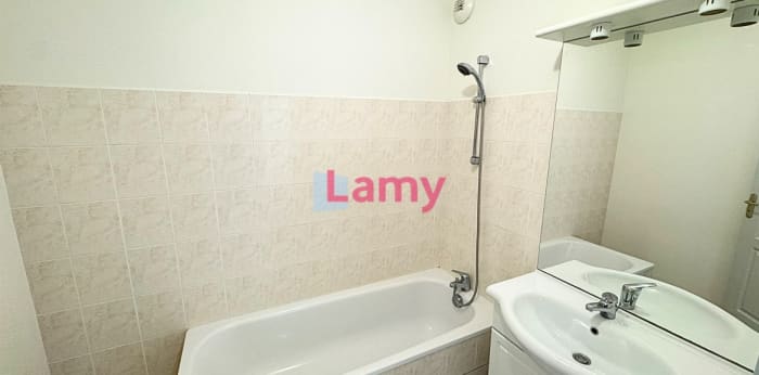 Image 4 sur 8 - Appartement  ·  Vente · Limoges (87100) · 2 pièces · 53m²