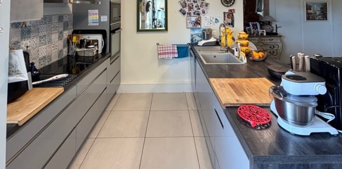 Image 1 sur 15 - Appartement  ·  Vente · Angouleme (16000) · 5 pièces · 101m²