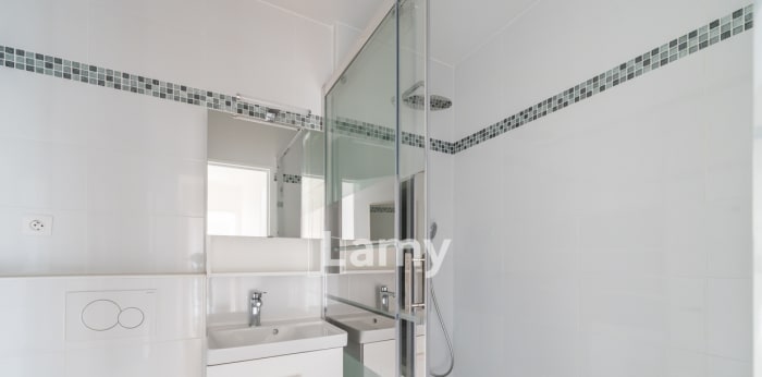 Image 7 sur 10 - Appartement  ·  Vente · Paris (75012) · 2 pièces · 44m²