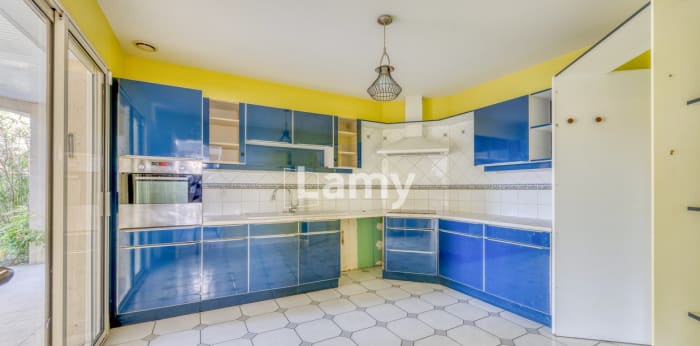 Image 3 sur 6 - Maison/villa  ·  Vente · Merignac (33700) · 5 pièces · 132m²