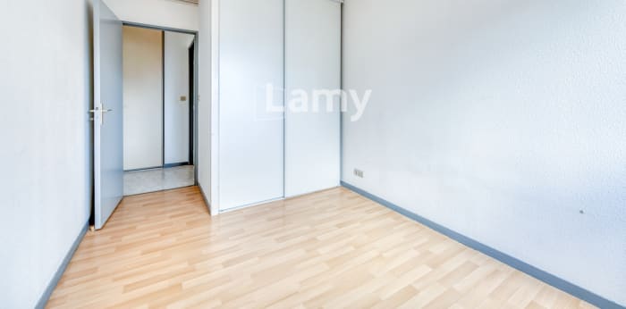 Image 5 sur 10 - Appartement  ·  Vente · Bordeaux (33200) · 2 pièces · 46m²