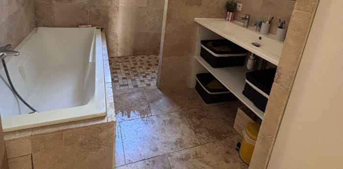 Image 8 sur 25 - Maison/villa  ·  Vente · Molleges (13940) · 162m²