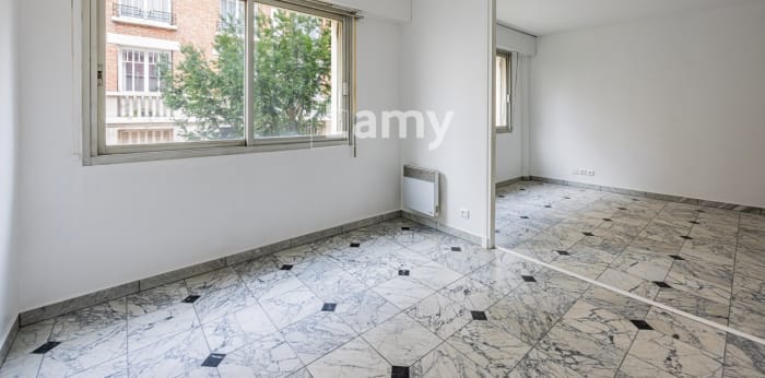 Image 6 sur 10 - Appartement  ·  Vente · Paris (75019) · 2 pièces · 34m²