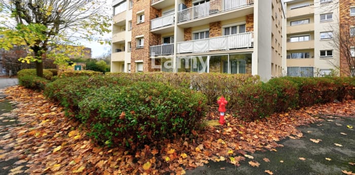 Image 8 sur 9 - Appartement  ·  Vente · Elancourt (78990) · 1 pièce · 35m²