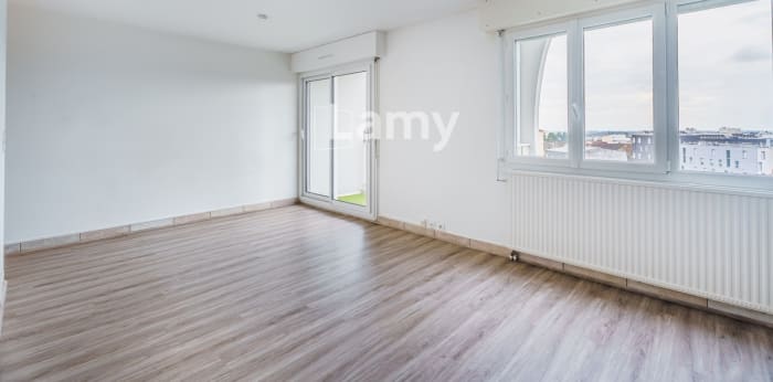 Image 3 sur 9 - Appartement  ·  Vente · Dijon (21000) · 1 pièce · 33m²