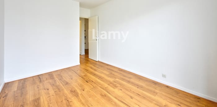 Image 5 sur 19 - Appartement  ·  Vente · Rueil Malmaison (92500) · 3 pièces · 69m²