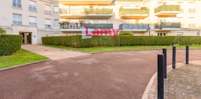 Image 2 sur 6 - Appartement  ·  Vente · Montevrain (77144) · 2 pièces · 47m²