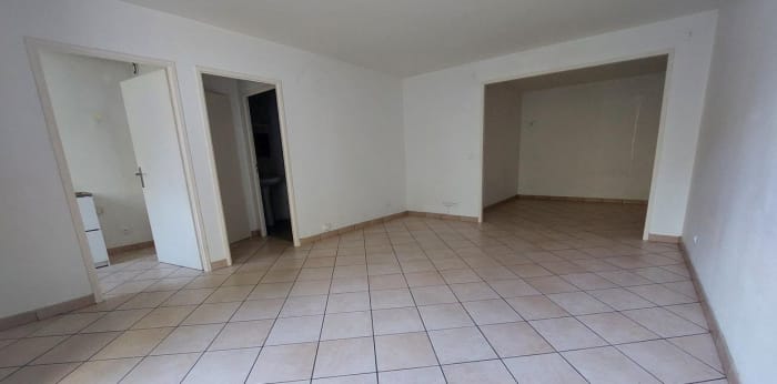 Image 7 sur 10 - Appartement  ·  Vente · St Ouen L Aumone (95310) · 1 pièce · 40m²