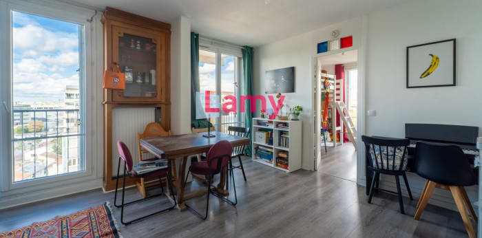 Image 1 sur 10 - Appartement  ·  Vente · Pantin (93500) · 4 pièces · 73m²