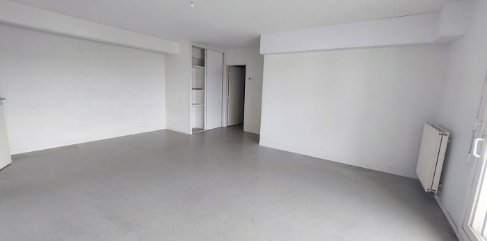 Image 2 sur 8 - Appartement  ·  Vente · Perigueux (24000) · 4 pièces · 97m²