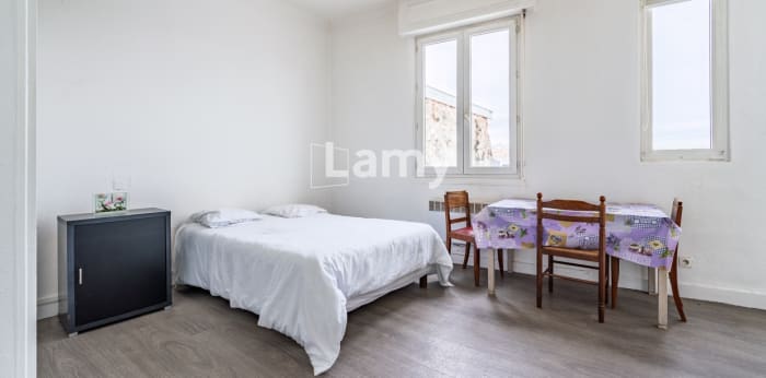 Image 1 sur 12 - Appartement  ·  Vente · Dax (40100) · 1 pièce · 24m²