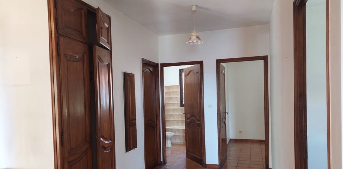 Image 13 sur 30 - Immeuble  ·  Vente · Ales (30100) · 235m²
