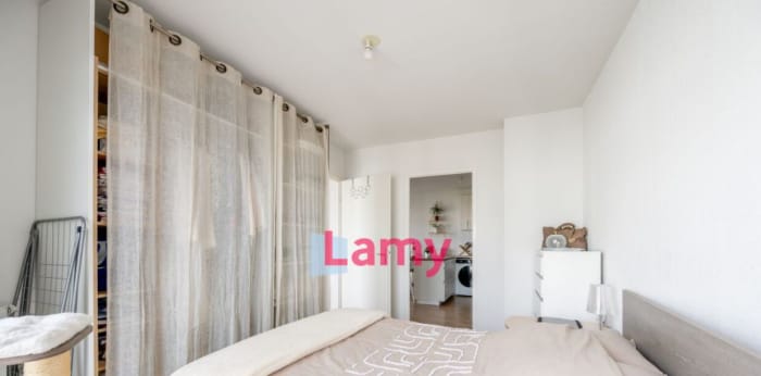 Image 13 sur 14 - Appartement  ·  Vente · Cenon (33150) · 2 pièces · 37m²