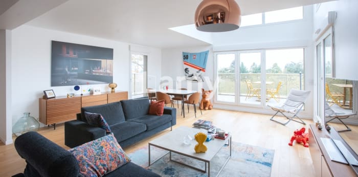 Image 2 sur 11 - Appartement  ·  Vente · Enghien Les Bains (95880) · 5 pièces · 102m²