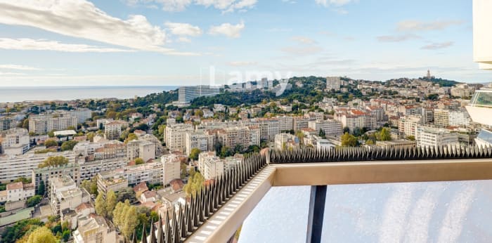 Image 18 sur 19 - Appartement  ·  Vente · Marseille (13008) · 4 pièces · 104m²