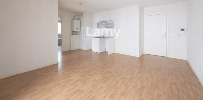 Image 2 sur 14 - Appartement  ·  Vente · Cenon (33150) · 3 pièces · 53m²