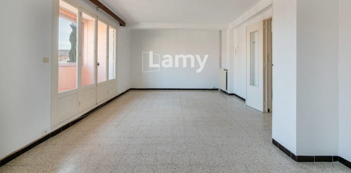 Image 3 sur 13 - Appartement  ·  Vente · Salon De Provence (13300) · 5 pièces · 87m²