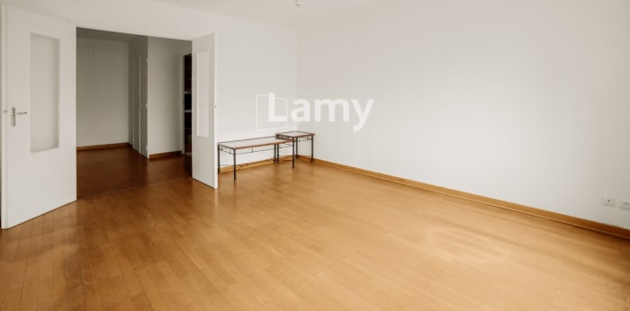 Image 2 sur 9 - Appartement  ·  Vente · Ste Foy Les Lyon (69110) · 3 pièces · 82m²