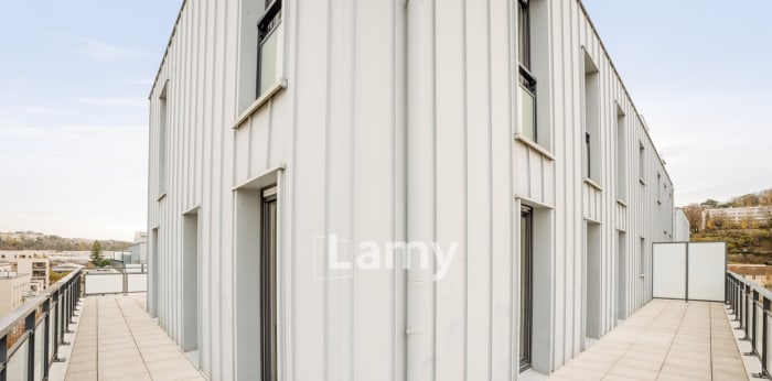 Image 2 sur 13 - Appartement  ·  Vente · Lyon (69009) · 5 pièces · 98m²