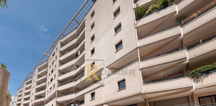 Image 6 sur 7 - Appartement  ·  Vente · Paris (75019) · 2 pièces · 51m²