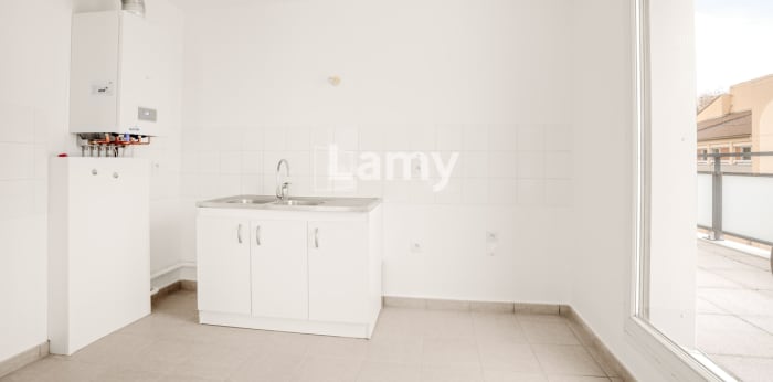 Image 6 sur 13 - Appartement  ·  Vente · Lyon (69009) · 5 pièces · 98m²